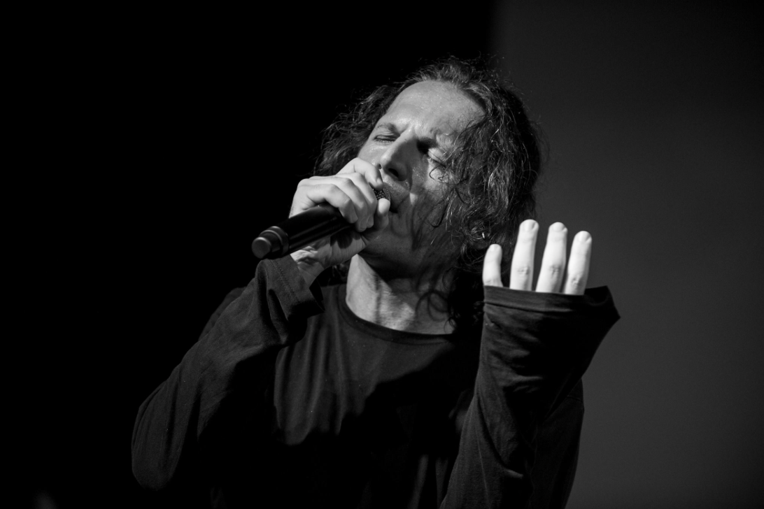 Nine Skies release the first single from their forthcoming album (with Riccardo Romano on vocals) and launch preorders via crowd funding