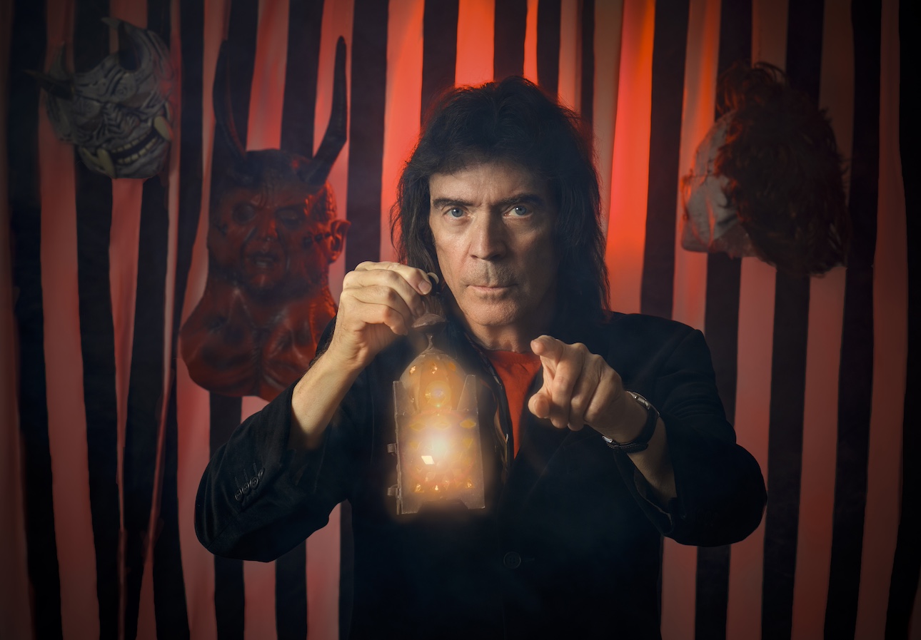 Steve Hackett launches?’Wherever You Are’; second track taken from ‘The Circus and the Nighwhale’